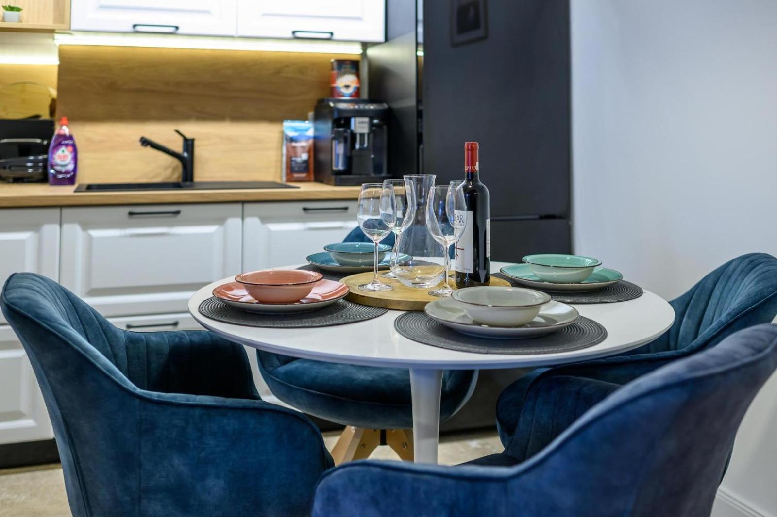 Five Stars Apartment 티미쇼아라 외부 사진