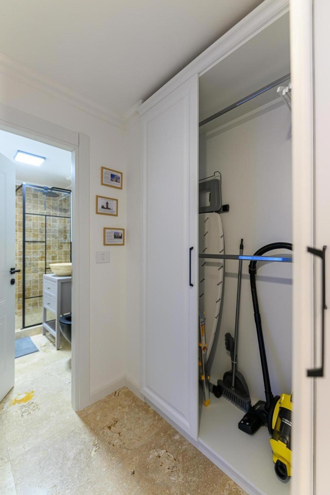 Five Stars Apartment 티미쇼아라 외부 사진