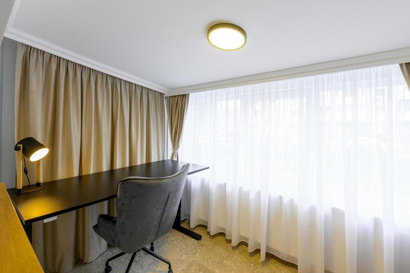 Five Stars Apartment 티미쇼아라 외부 사진